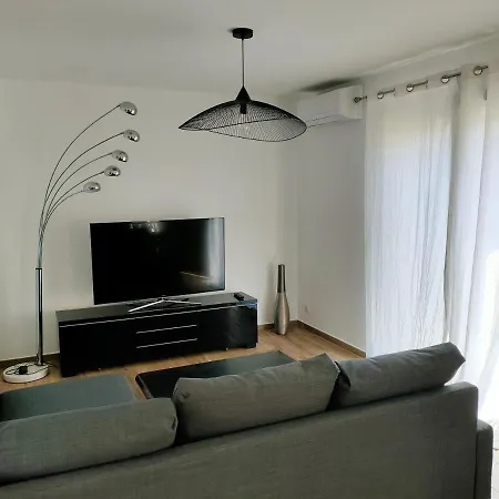 Jardin Et 2 Centre St Florent Apartamento *