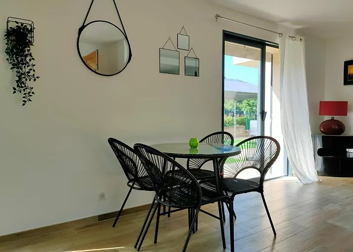Jardin Et 2 Centre St Florent Apartamento